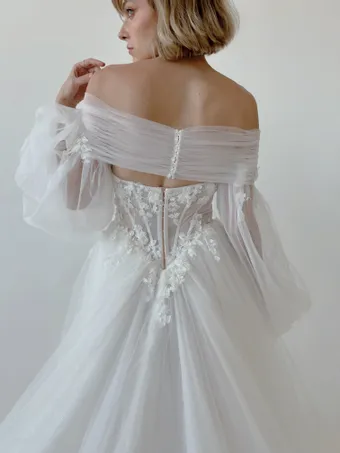 Colby John R2420 #10 backface vertical cropped thumbnail