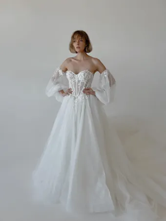 Colby John R2420 #0 default frontface vertical thumbnail