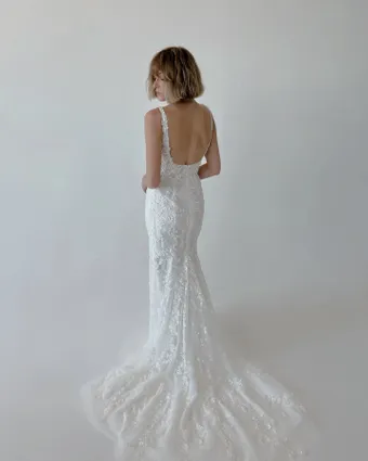 Colby John R2427 #2 default backface vertical thumbnail