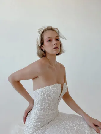 Colby John R2428 #4 frontface vertical cropped thumbnail