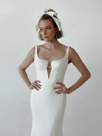 Colby John R2438 #0 default frontface vertical thumbnail