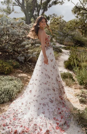 Madi Lane Season #2 default backface vertical thumbnail