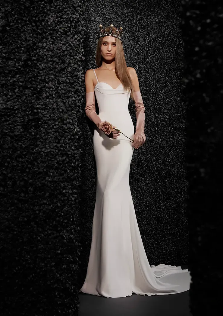 Pronovias Amandine Image