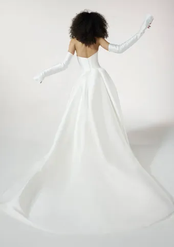 Pronovias Meliora #4 default backface vertical thumbnail