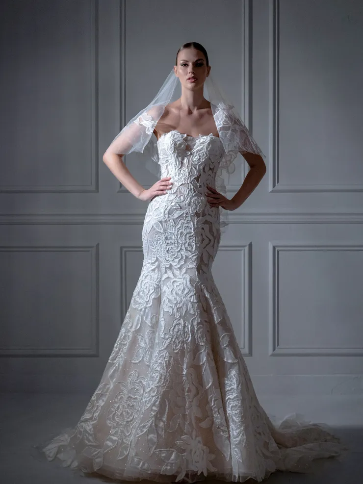 Ysa Makino | Alessandra Bridal & Formalwear - 781020 | Alessandra Bridal & Formalwear Ysa Makino | Alessandra Bridal & Formalwear - 781020 | Alessandra Bridal & Formalwear