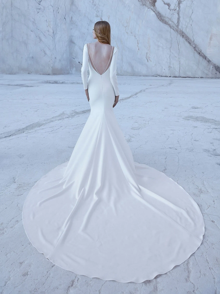 Pronovias Zephyr