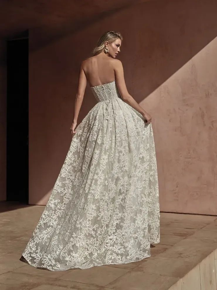 Pronovias dhabia