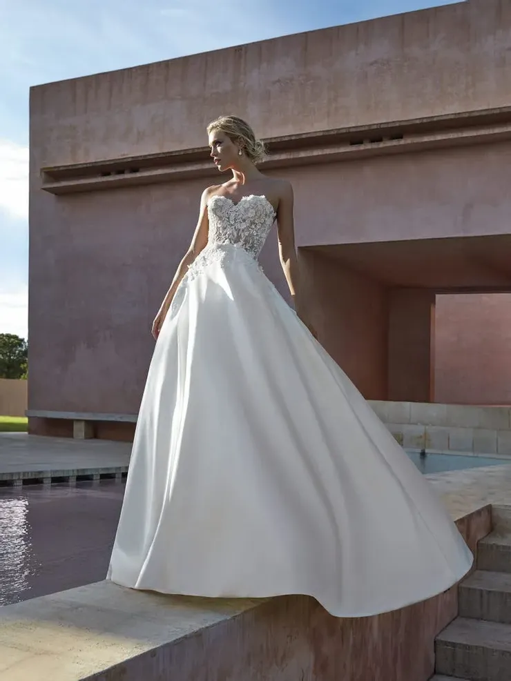 Pronovias floridia