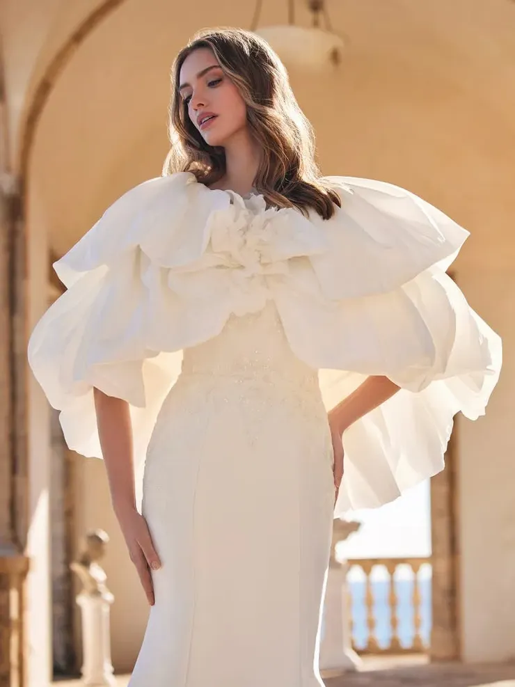 Pronovias hecate