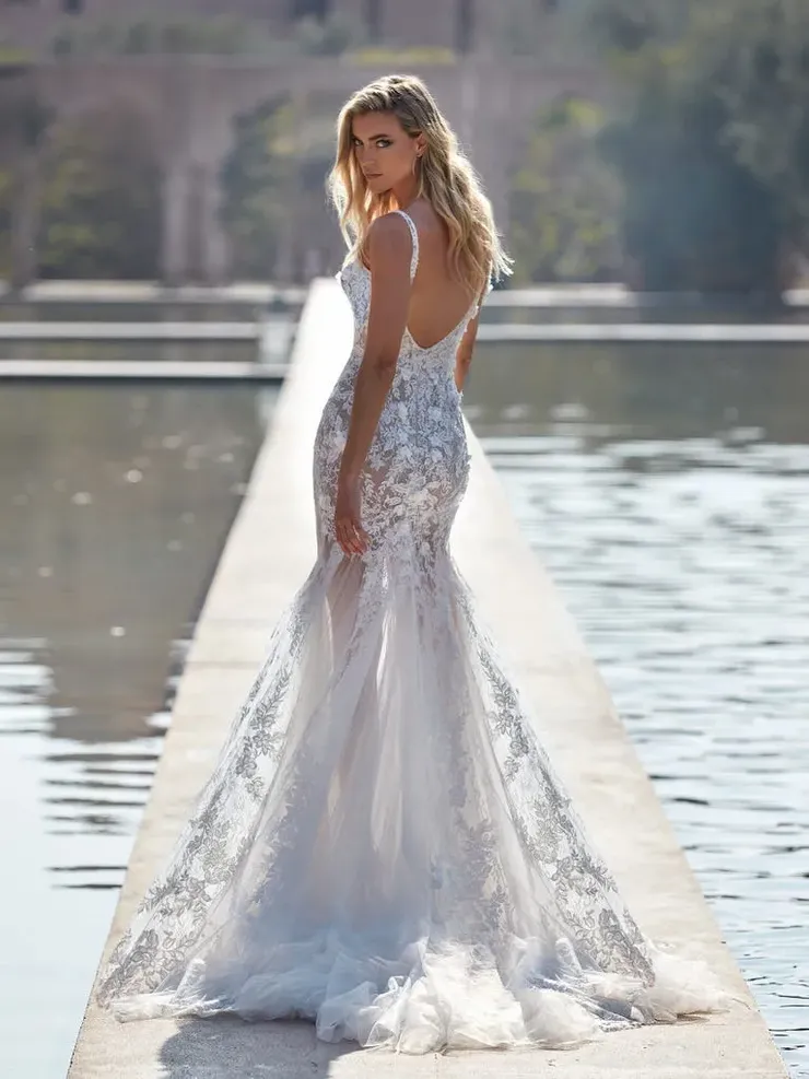 Pronovias missi