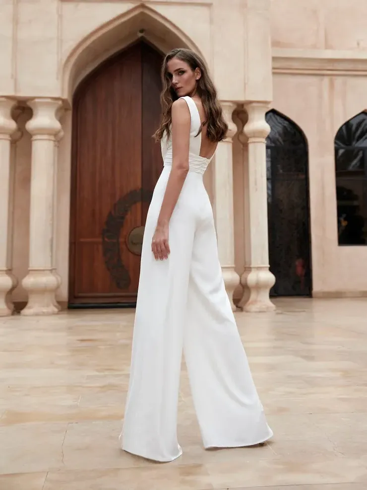 Pronovias nias