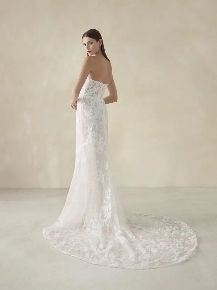 Pronovias Oakley