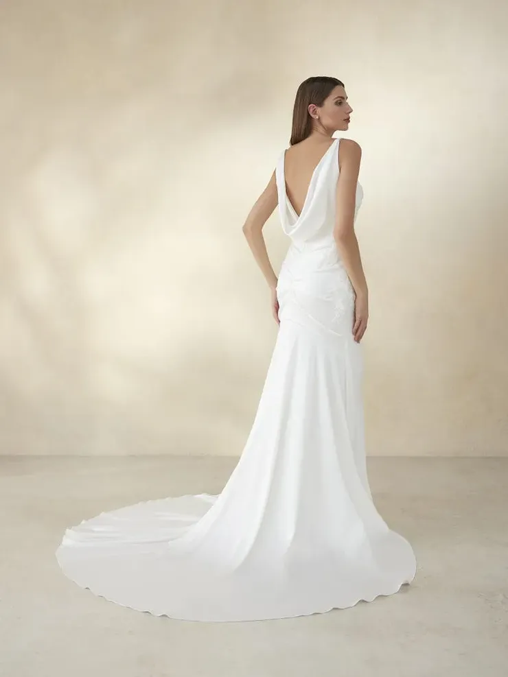 Pronovias Wave