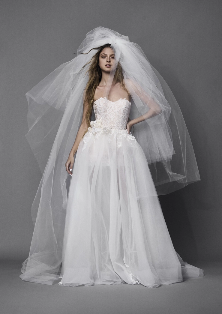Pronovias Ares