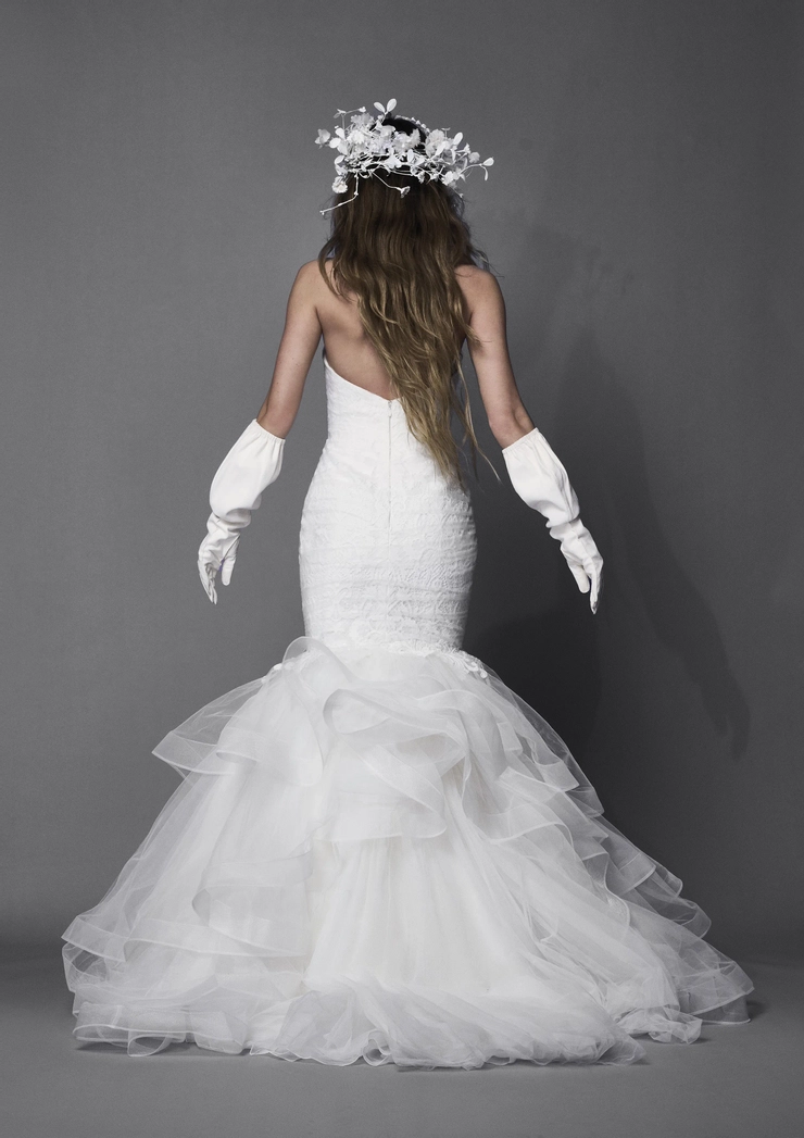 Pronovias Lawrence