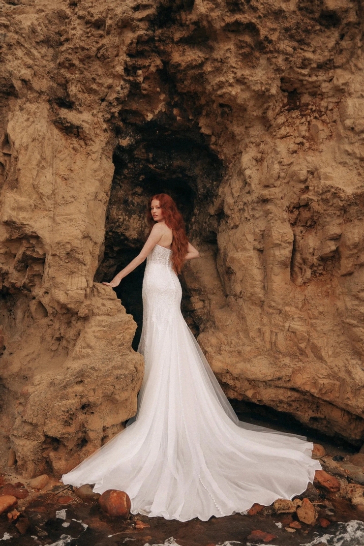 Disney Fairytale Weddings | Signature Bridal Salon - D410