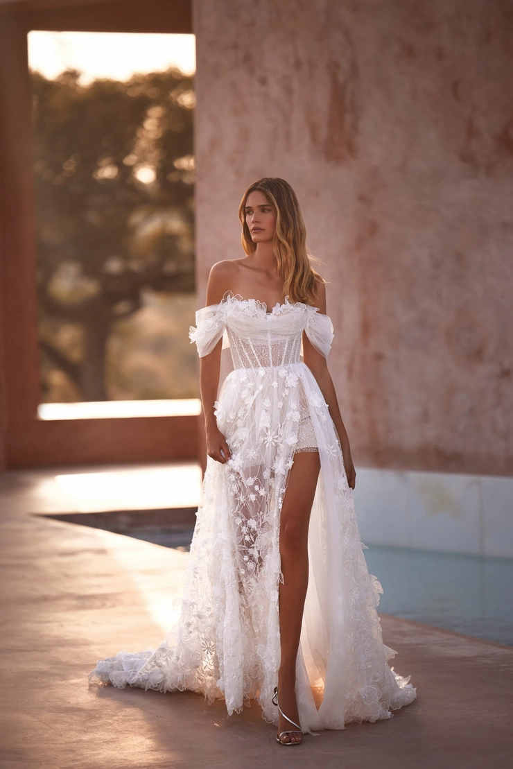 Milla by Lorenzo Rossi Style #Russel Default Thumbnail Image