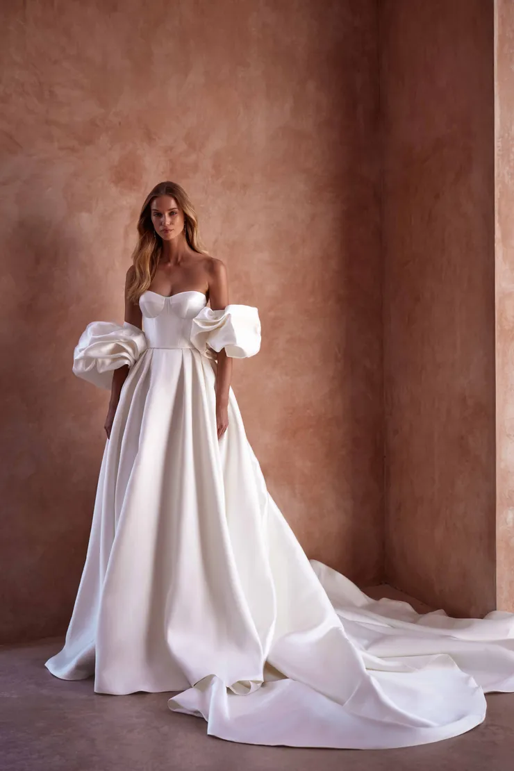 Milla Nova Leighton Cape Image