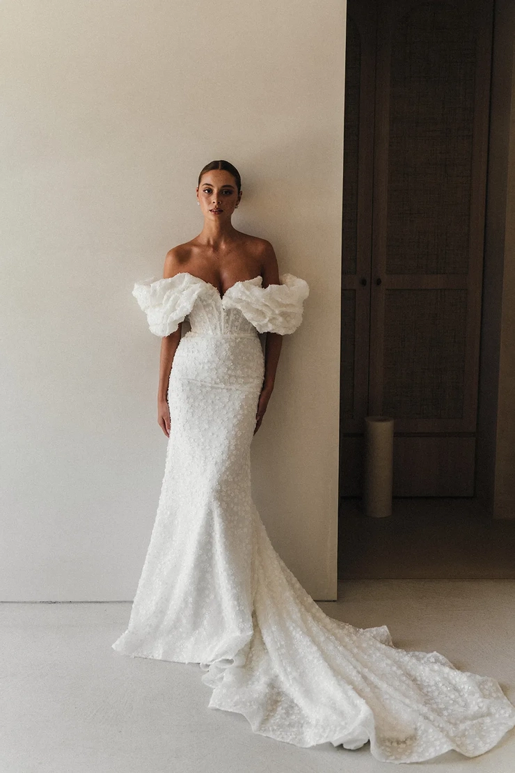 Alena Leena - Gentiana | KR Bridal & Tailoring 