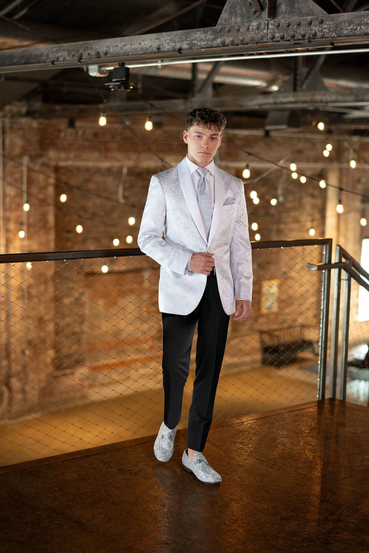 Jim's Formal Wear 172 #2 frontface vertical picture