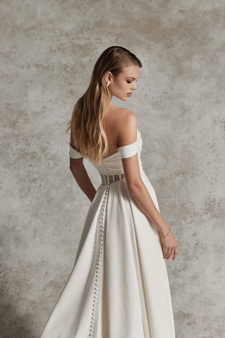 Justin Alexander Signature Style #99294 #6 backface vertical cropped picture