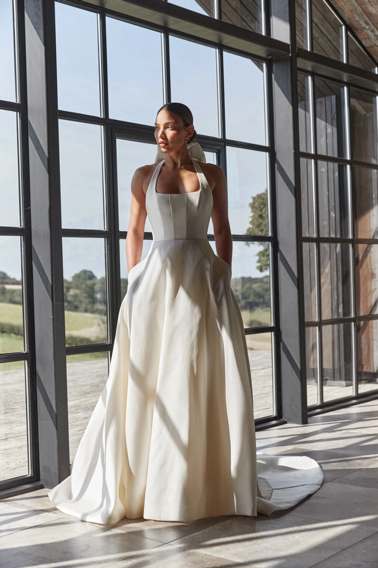 Sassi Holford | Wander Atelier - Claudia | Wander Atelier