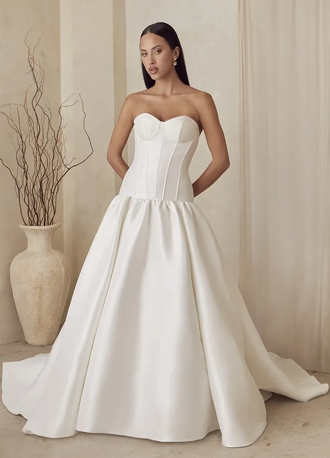Casablanca Bridal LE150