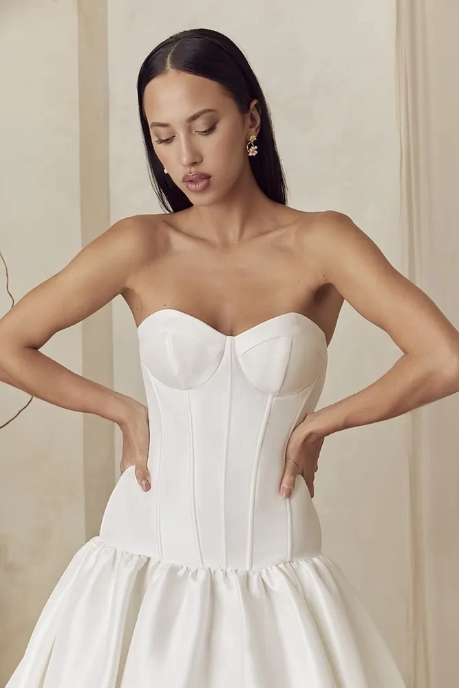Casablanca Bridal LE150