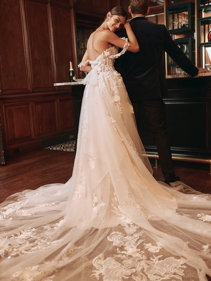 Sottero and Midgley Backface Thumbnail Image