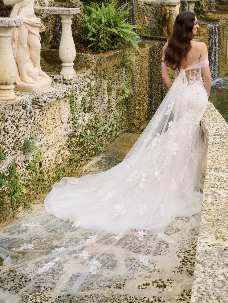 Christina Wu Brides - 15883 | Alan Evans