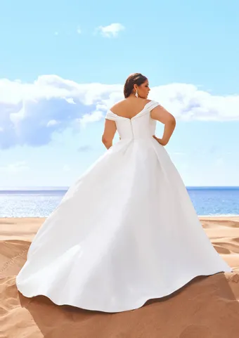 Pronovias Iguazu #4 default backface vertical thumbnail