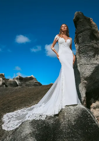 Pronovias Thor #0 default frontface vertical thumbnail