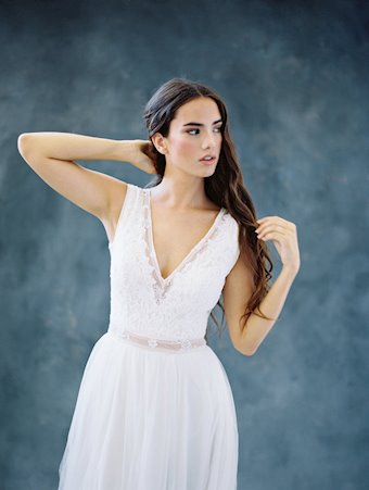 Allure S-F106