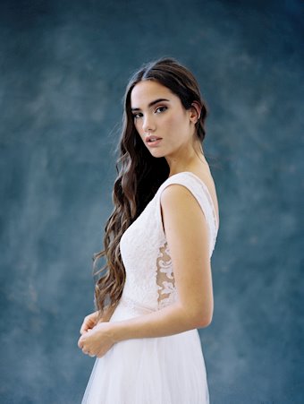 Allure S-F106