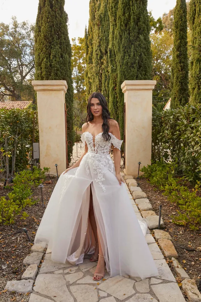 AUBE ルージュフィーリアセット SERENE BY MADI LANE | LUV Bridal - Kiera | Luv Bridal