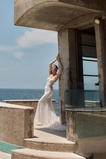 Jeune Bridal Ives #1 vertical thumbnail