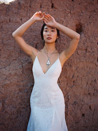 Allure Wilderly Bride F130-Goldie