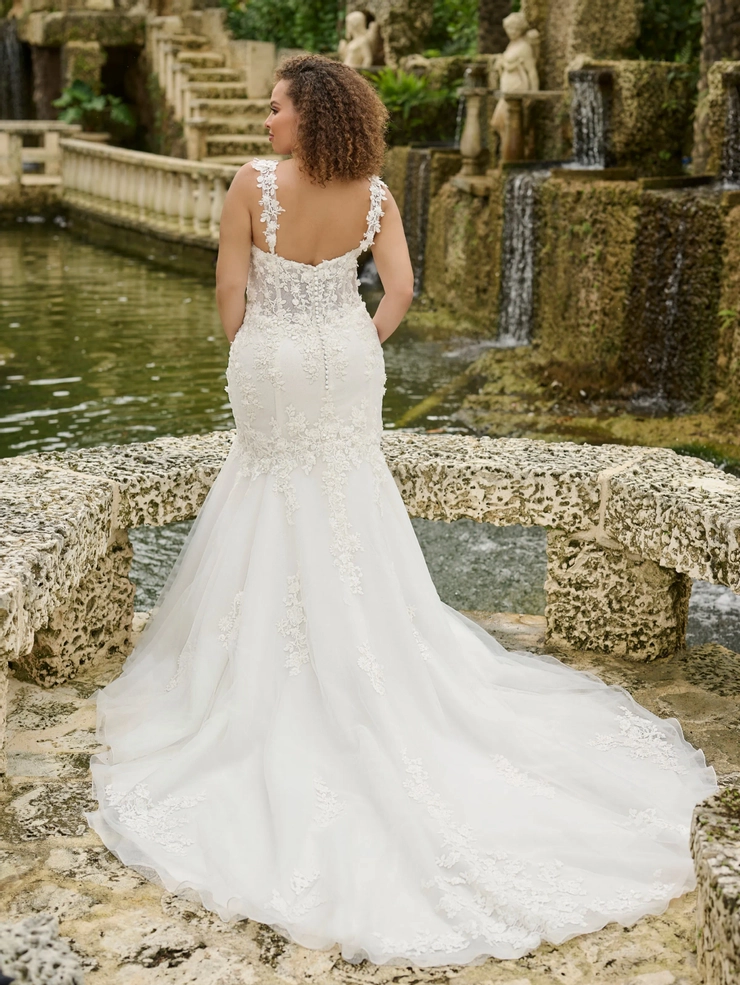 Christina Wu Love Backface Thumbnail Image