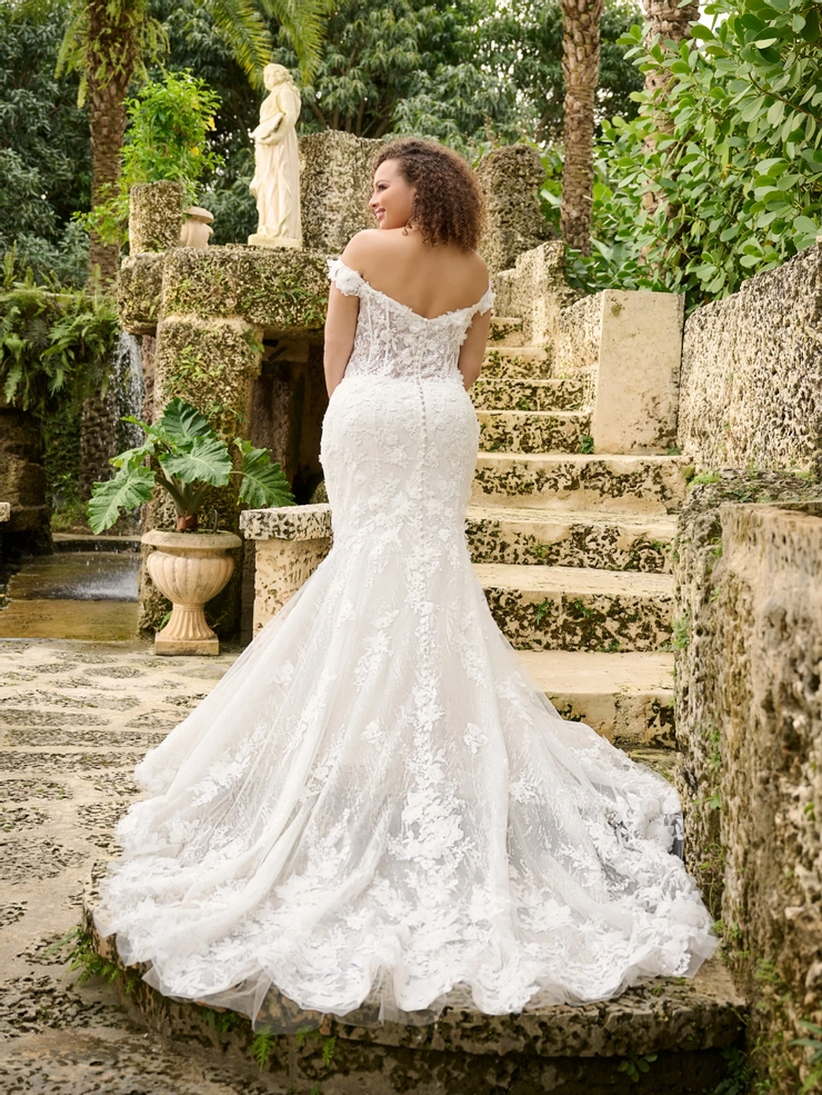 Christina Wu Love Backface Thumbnail Image