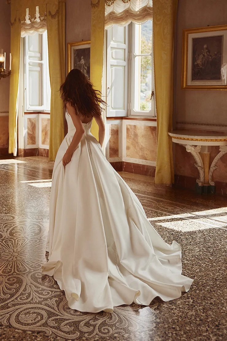 Justin Alexander Iva #2 backface vertical picture