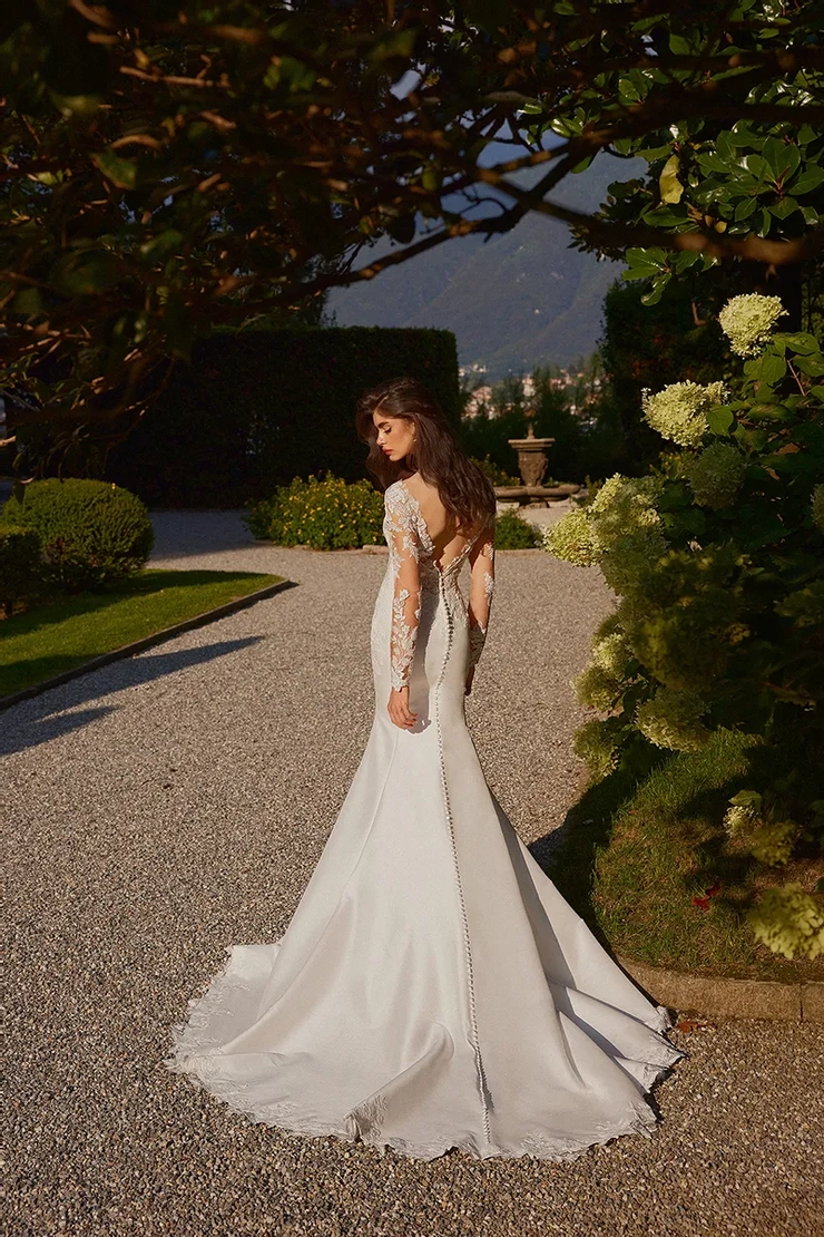 Justin Alexander Backface Thumbnail Image