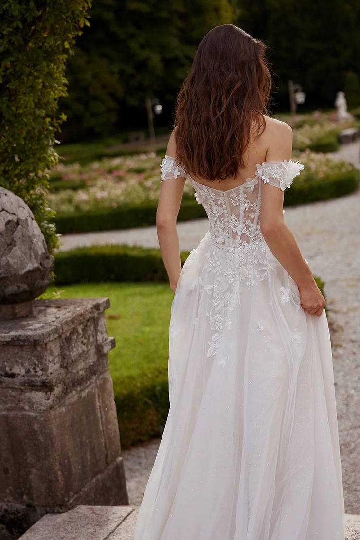 Justin Alexander Style #88395 #5 backface vertical cropped picture