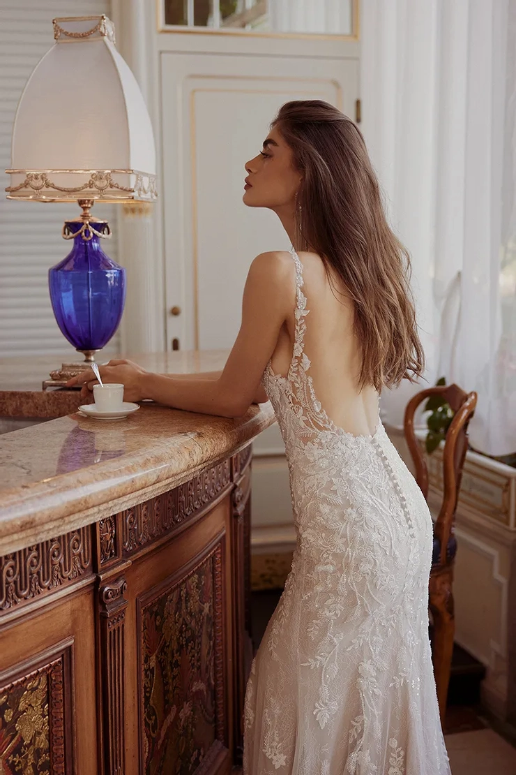 Justin Alexander Style #88401 #4 backface vertical cropped picture