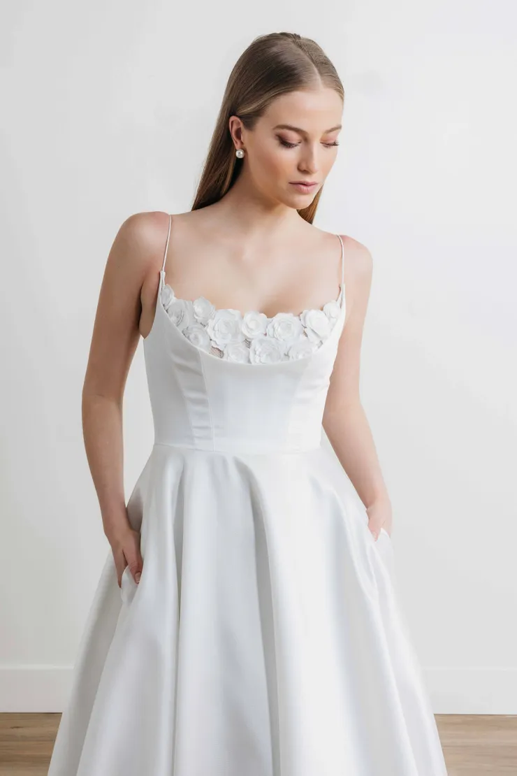 Watters Hughes 68309B #2 frontface vertical cropped picture