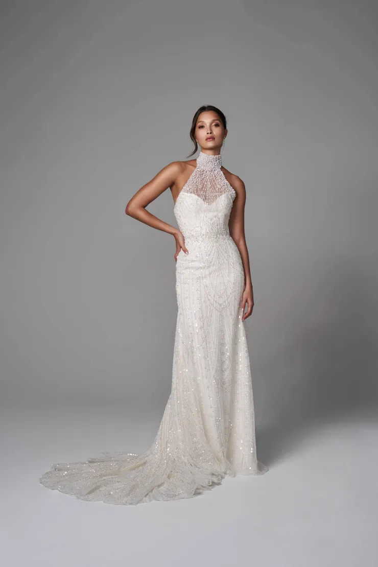 Watters Dilan 68410B #1 frontface vertical picture