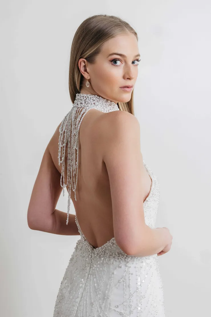 Watters Dilan 68410B #8 backface vertical cropped picture