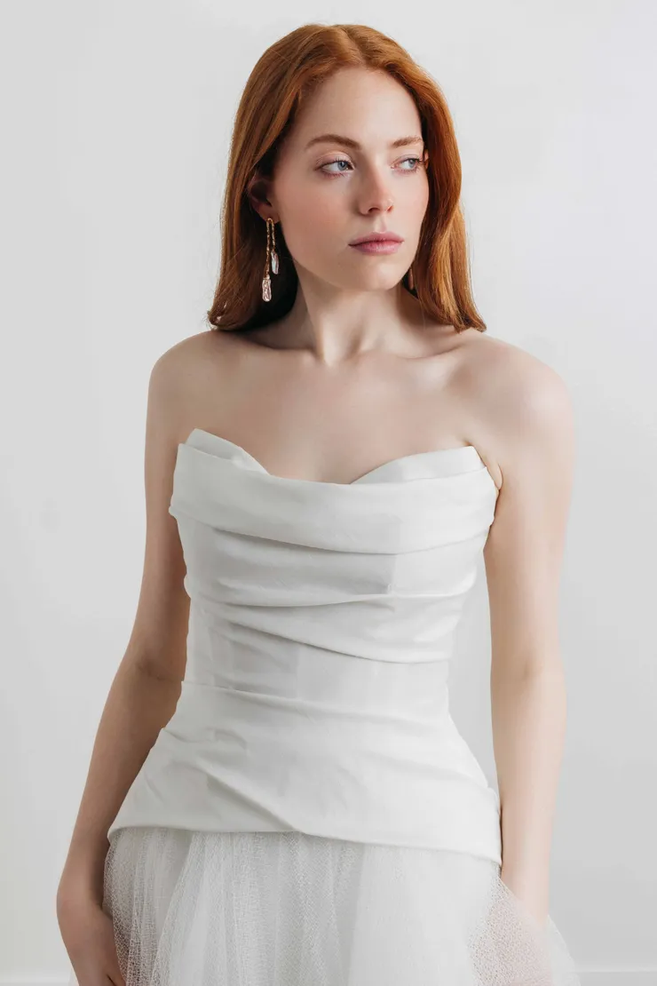 Willowby Majella 53311 #4 frontface vertical cropped picture