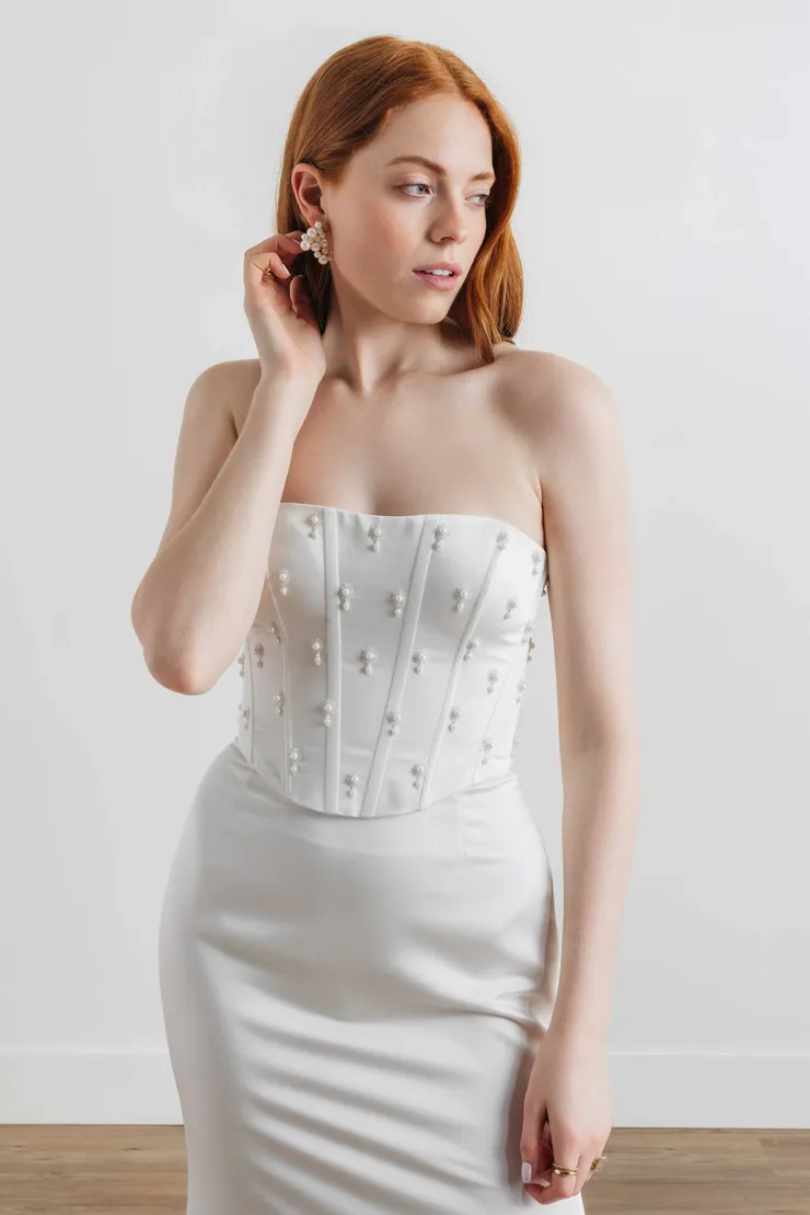 Willowby Riviera 53609 #5 frontface vertical cropped picture