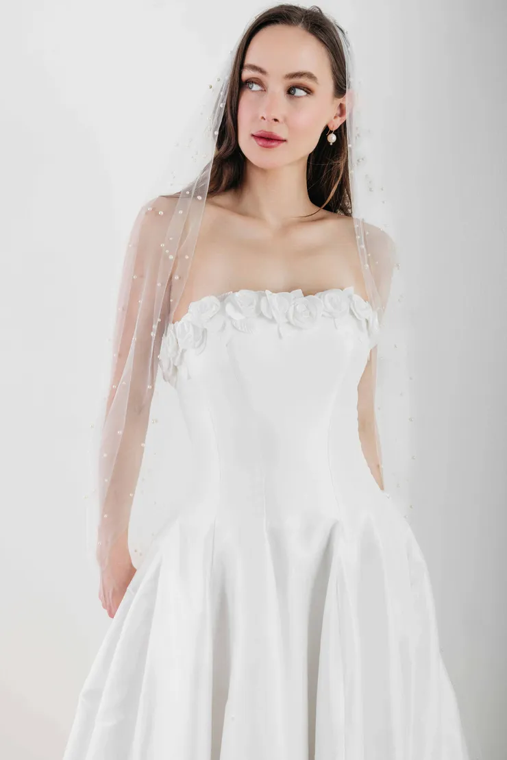 Locket Nirali Style #13211 #2 frontface vertical cropped picture