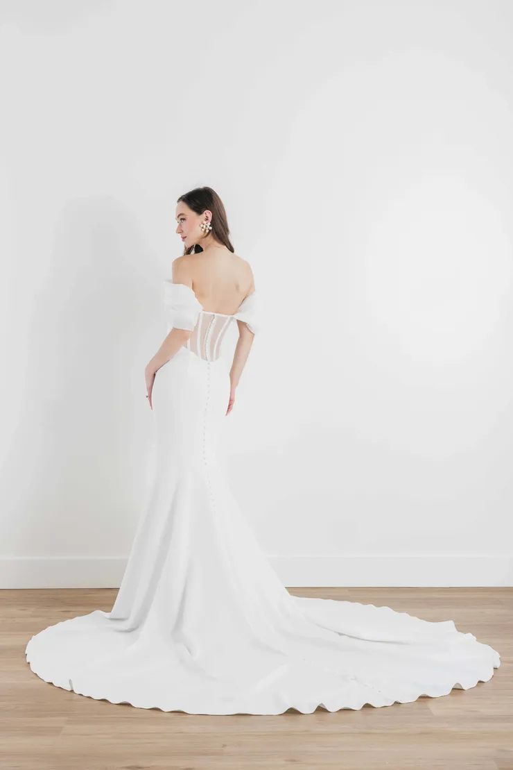 Locket Amita Style #13212 #1 default backface vertical picture